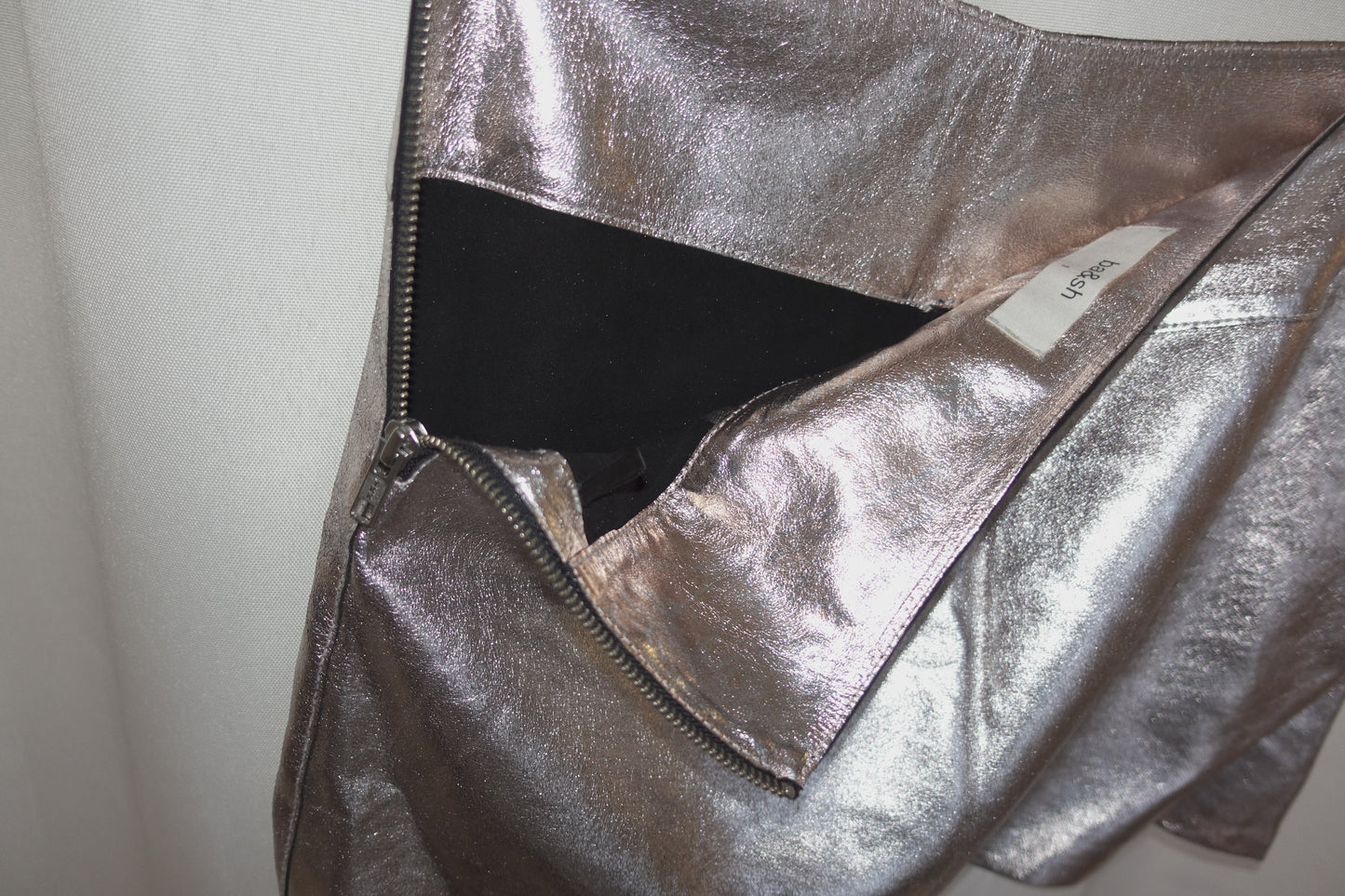 Ba&sh rosé-silver leather skirt