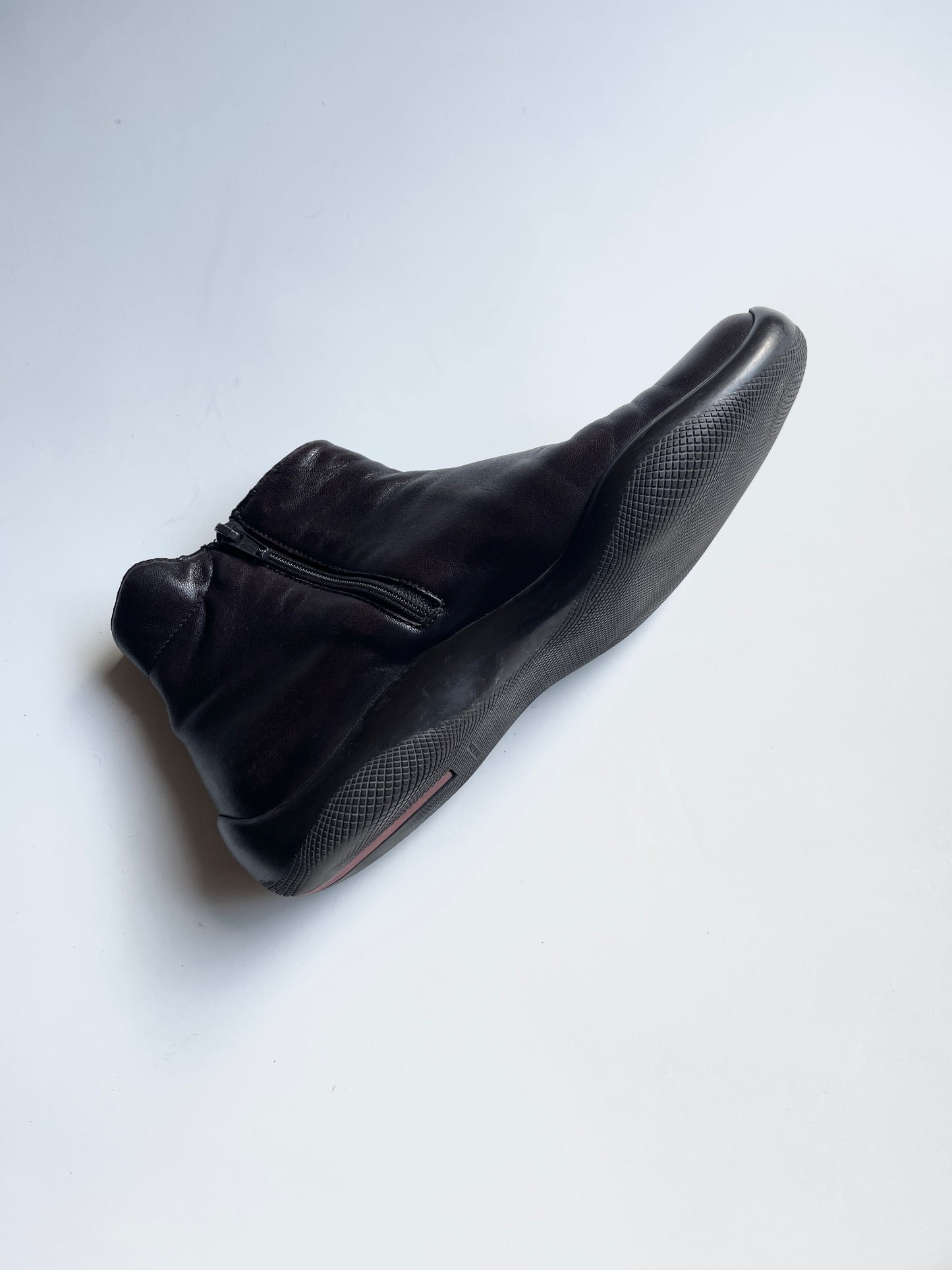 Prada 90s brown low shoe
