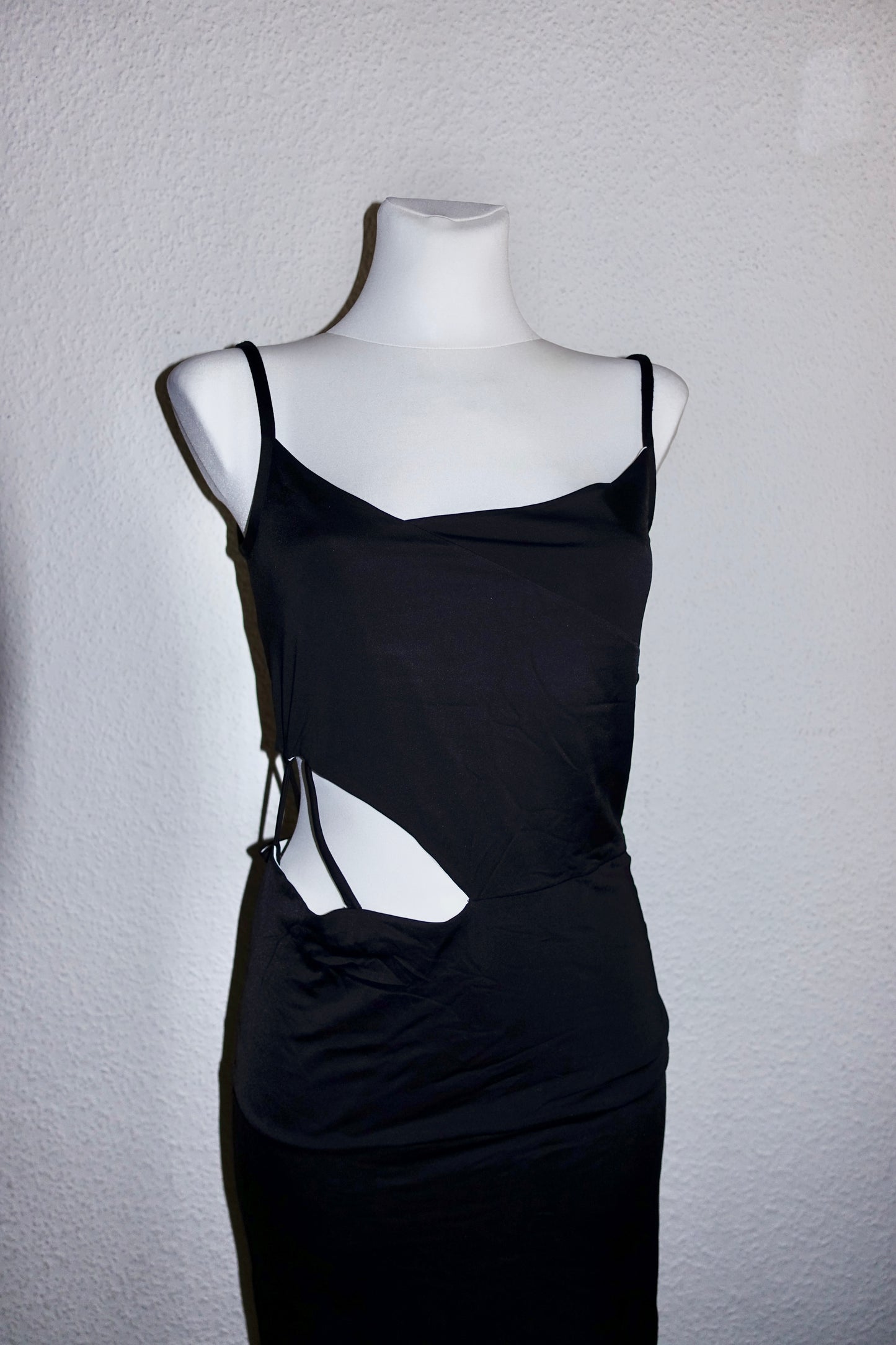 Allessandro Dell'Aqua cut out dress