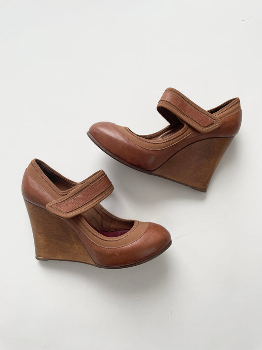 Chloé SS 2006 wooden wedge Mary Janes