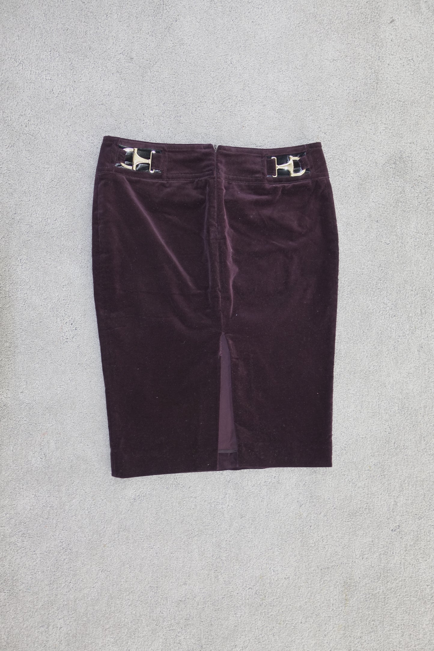 Gucci burgundy velvet pencil skirt