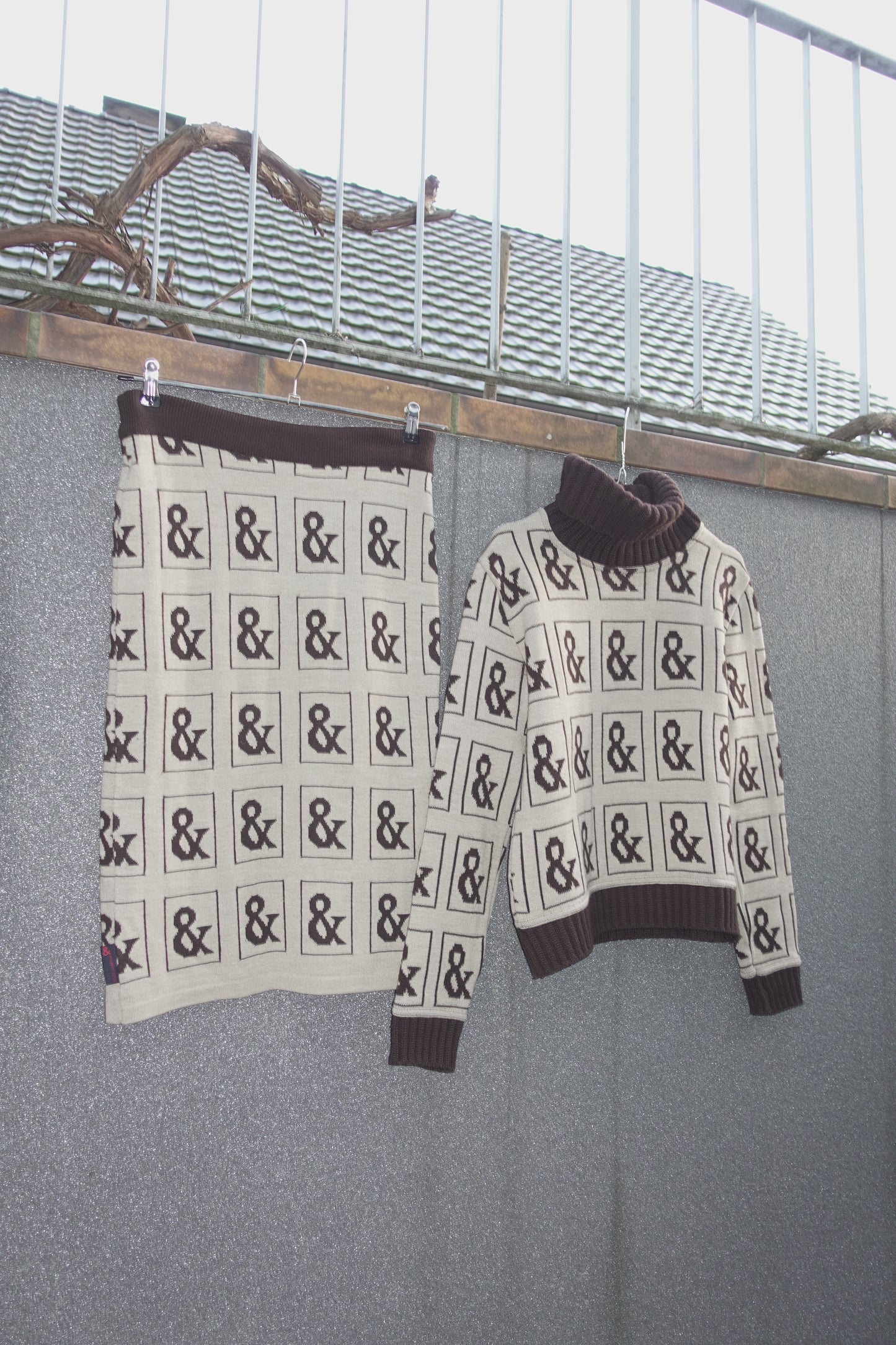 D&G knitted wool skirt