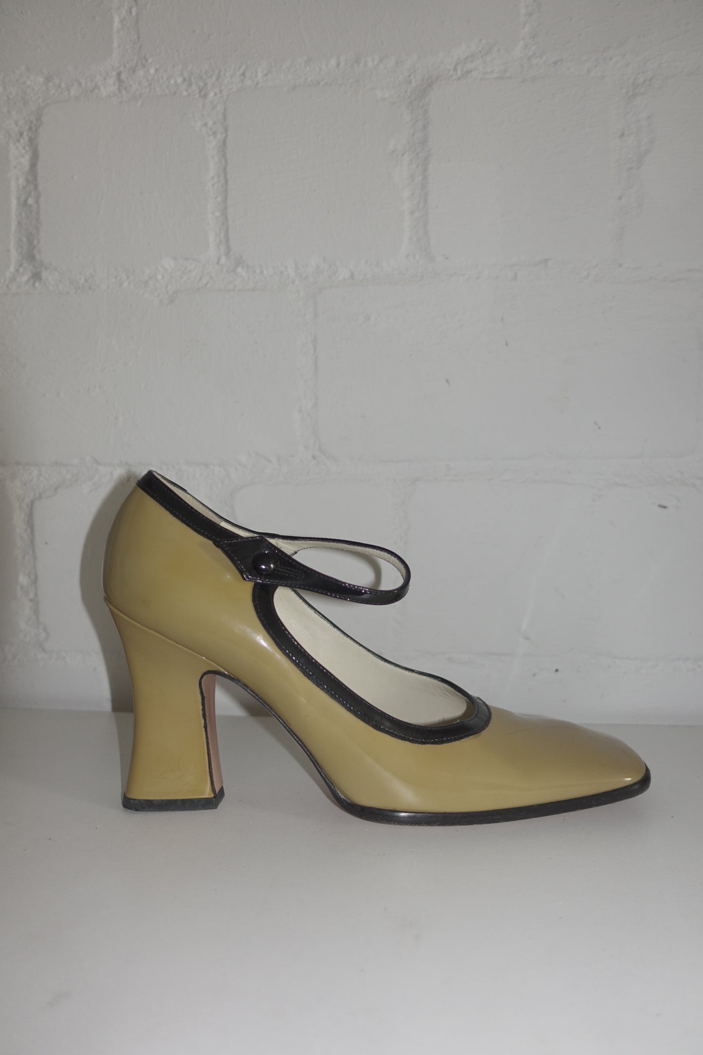 Prada FW 2001 mary janes