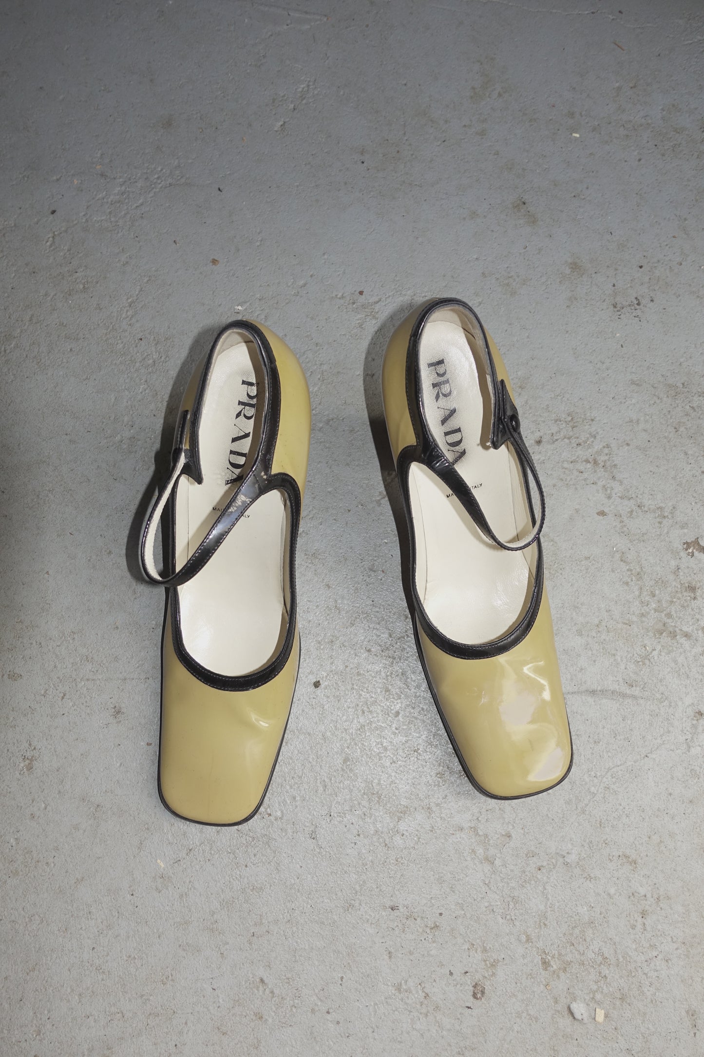 Prada FW 2001 mary janes